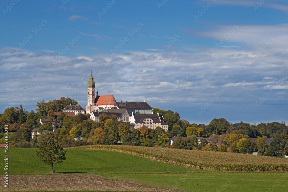 Kloster Andechs auf dem heiligen Berg in Oberbayern