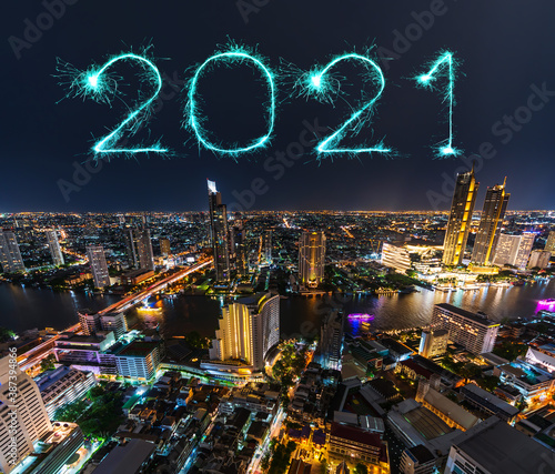 2021 happy new year fireworks over Chao Phraya river in Bangkok city at night, Thailand © geargodz