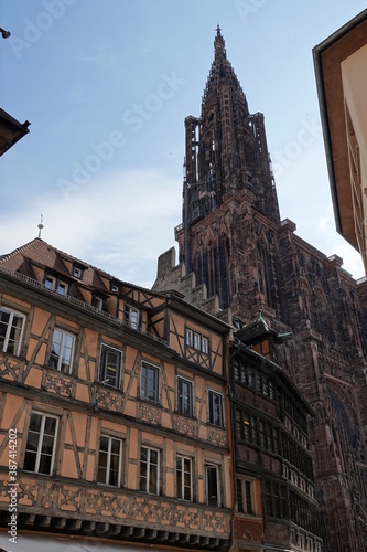 Strasbourg, Elsass, Frankreich. Münsterturm und Altstadt