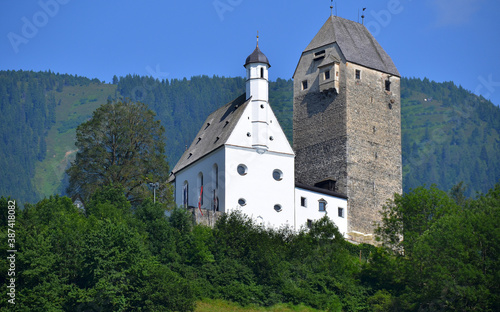 Torre de defensa de la ciudad de Schwaz en el Tirol, Austria