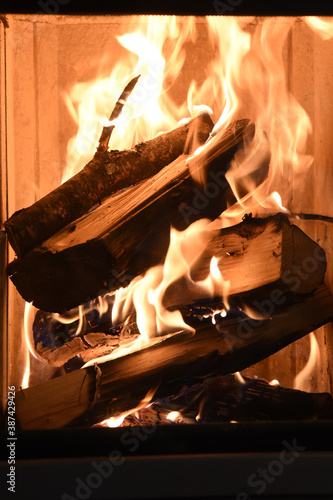 fuoco fiamma legna legni legno bruciare legna fiamma 