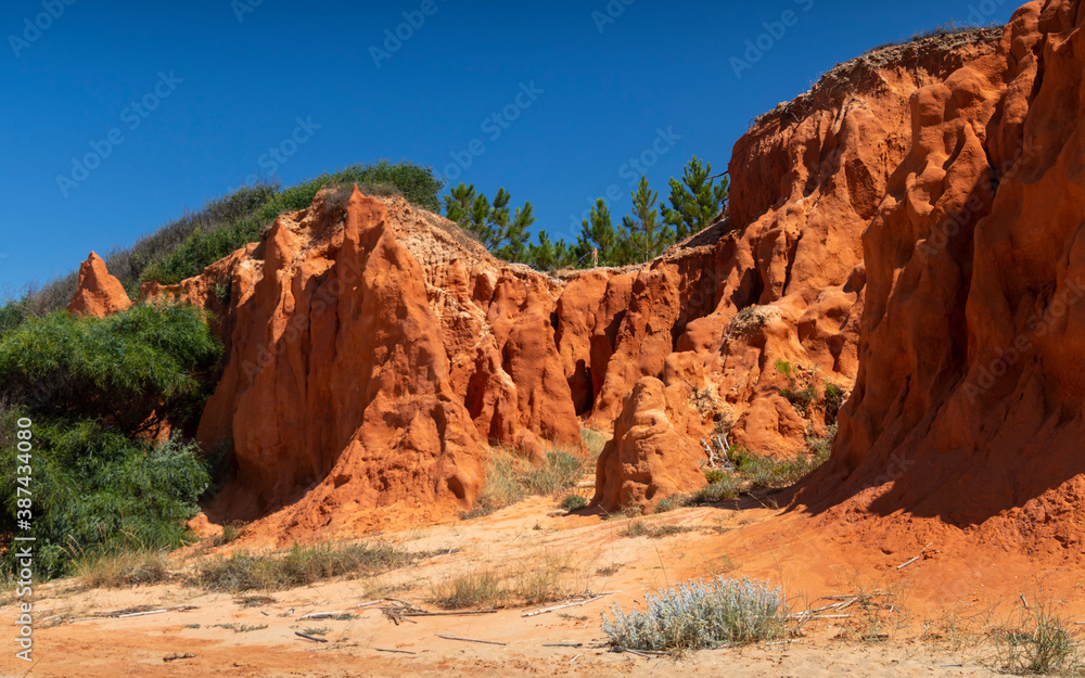 red cliffs