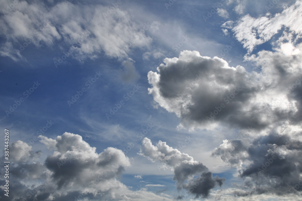 Obraz premium Beautiful sky and beautiful clouds.
