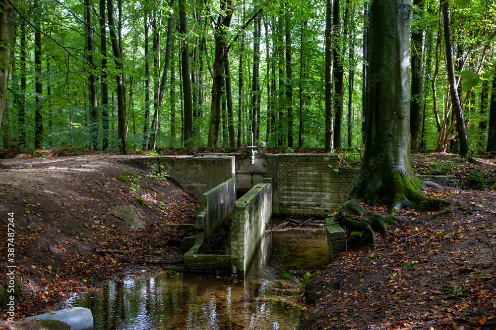 Obraz premium Modell einer Wasserwerkanlage