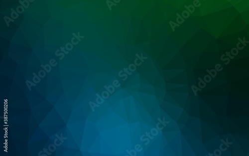 Dark Blue, Green vector shining triangular pattern.