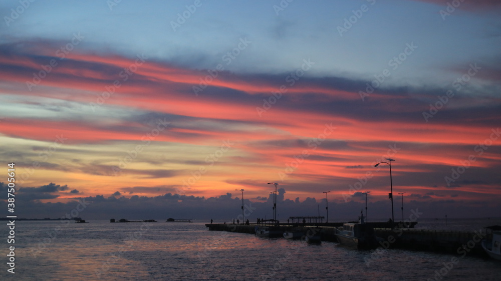 Naklejka premium 인도네시아 까리문자와