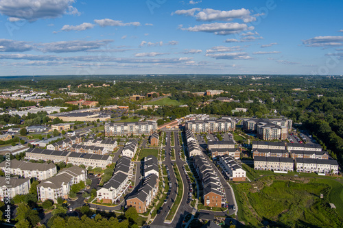 Foto Aerial view of the Village West at Germantown Town Center (Waterford Hills) neighborhood in Germantown, Montgomery County, Maryland