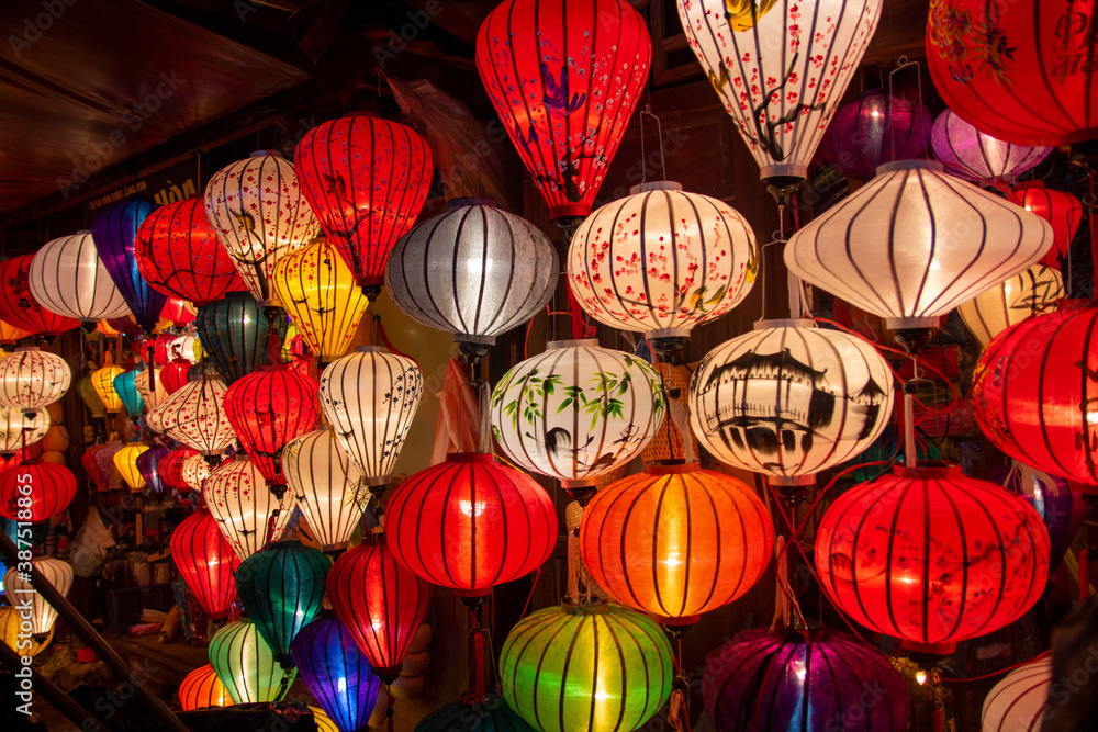 lantern festival vietnam Hoi an