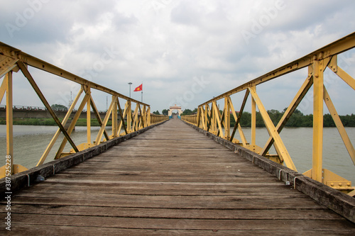 Vietcong war, demilitarized zone, DMZ bridge, tourist place must see Vietnam