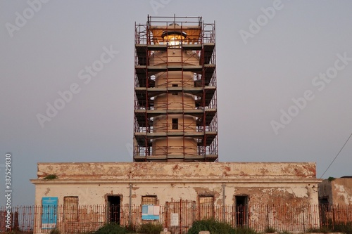 Siracusa - Faro acceso a Punta Murro di Porco photo