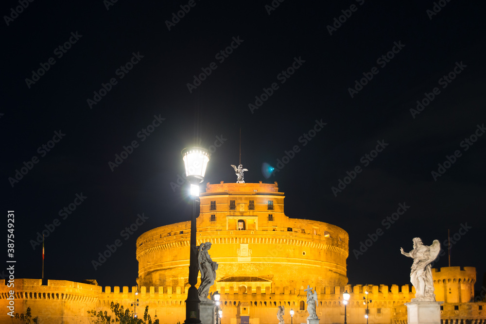 Engelsburg in Rom, Nachtaufnahme, Italy