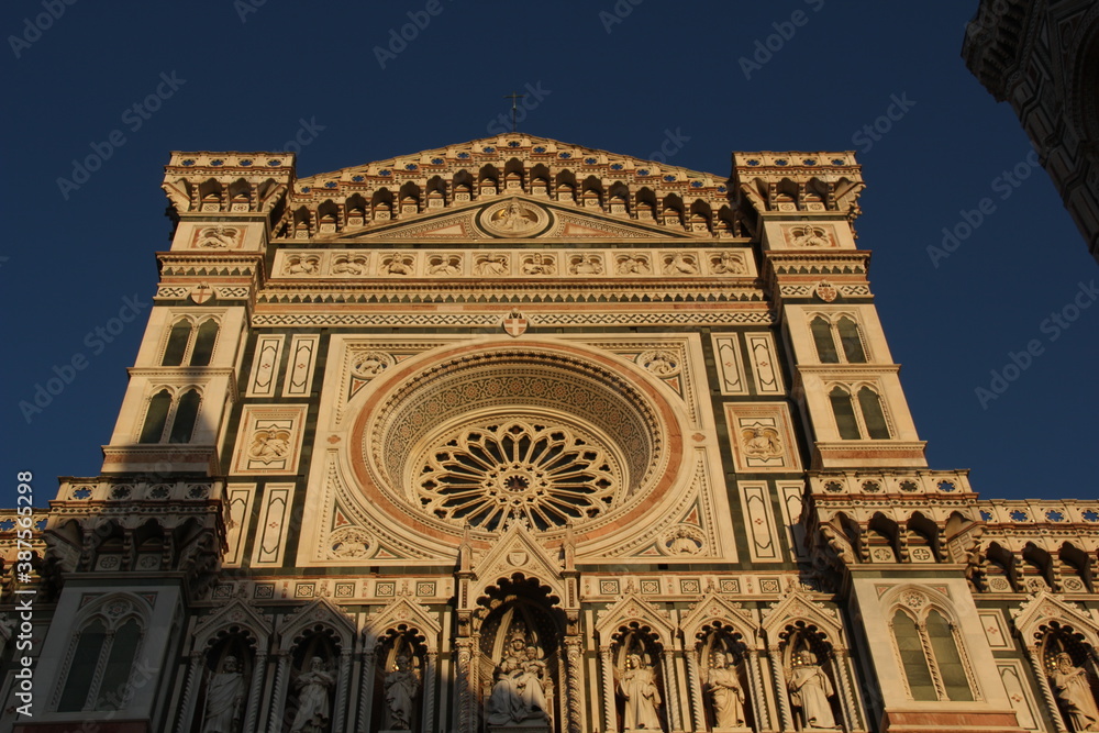 Fotografie von der Kathedrale von Florenz bei Sonnenuntergang 
