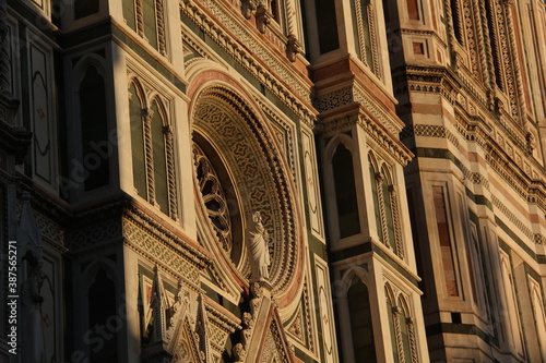 Fotografie von der Kathedrale von Florenz bei Sonnenuntergang  © Vivien