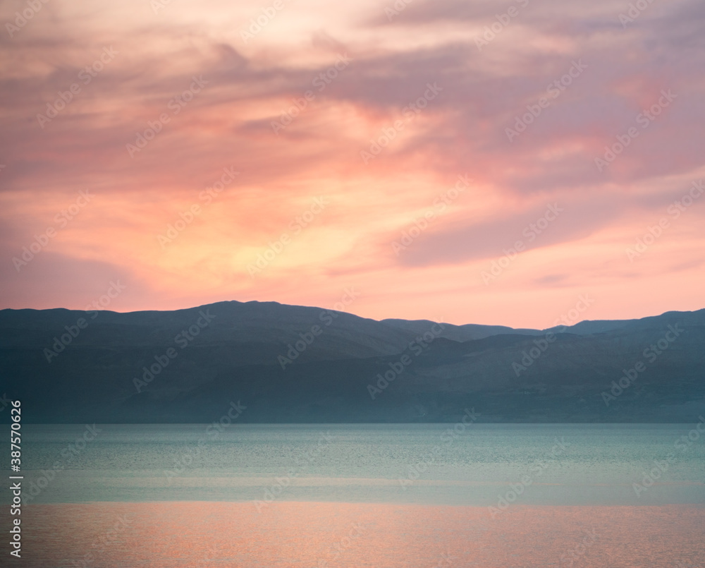 Fototapeta premium Dead sea sunrise