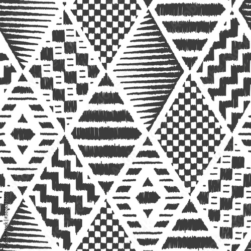 Ethnic Tribal Argyle Seamless Pattern. Traditional Boho Ikat Ornament of Doodle Rhombuses. Abstract Mosaic Geometric Diamond Shapes Background. Black and White Vector illustration