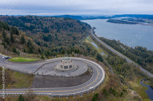 Obraz na plátně Vista House Aerial