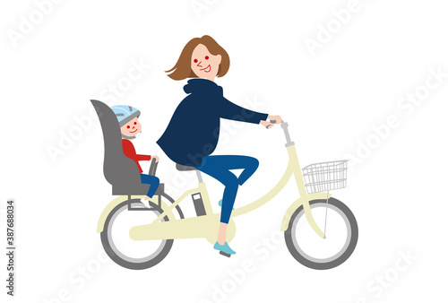 電動アシスト付き自転車に乗る親子