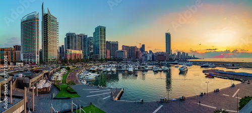 Tableau sur toile A panoramic photo of Beirut Waterfront skyline - Day