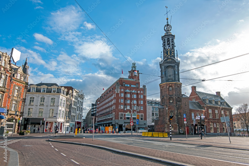 Obraz premium City scenic from Amsterdam with the Munt tower in the Netherlands