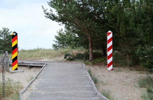 Grenzpfähle an der Grenze von Deutschland und Polen auf der Insel Usedom