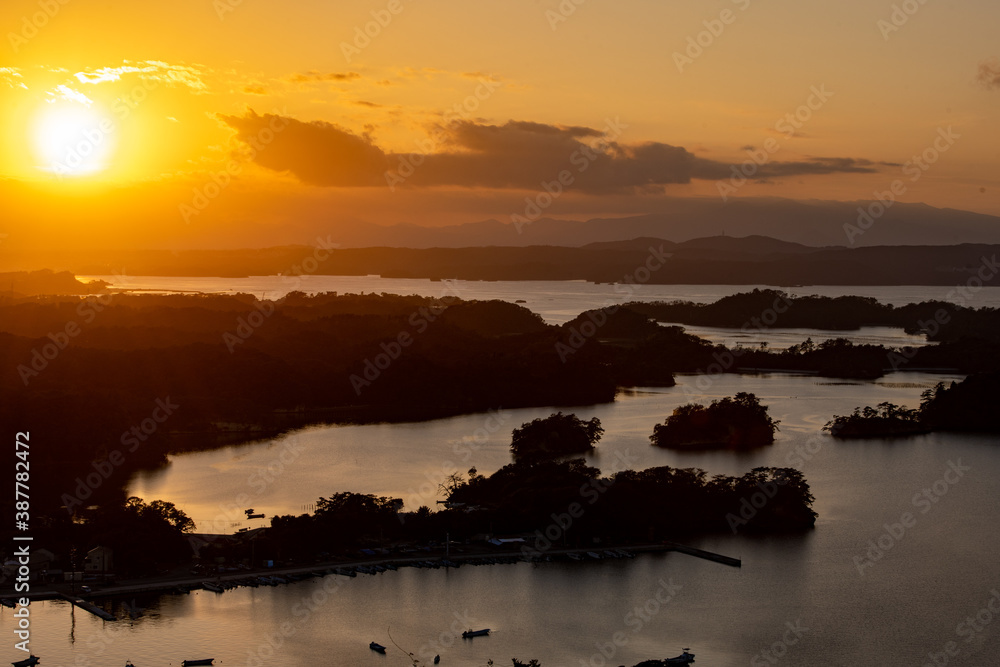 奥松島（大高森）から見る松島の夕日の風景