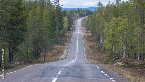 nicht enden wollende Strassen in Skandinavien