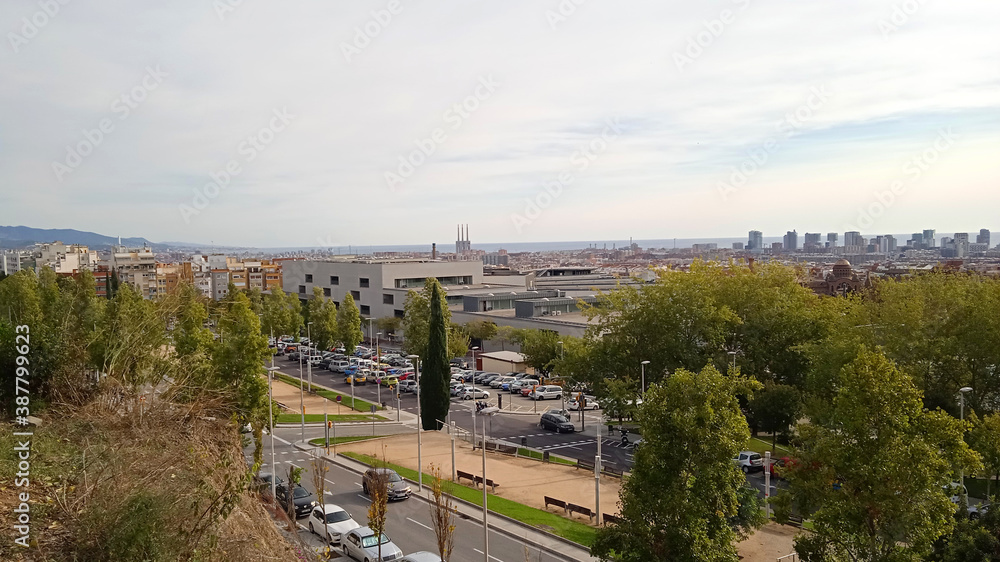 Skyline panorámica de la ciudad de Barcelona, Cataluña, España