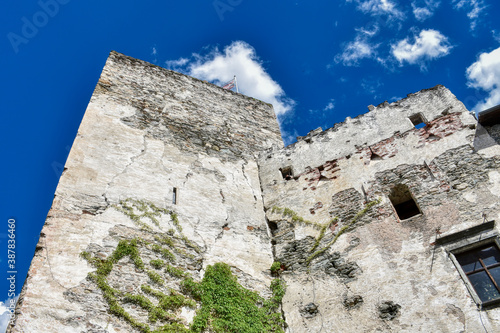 Gmünd, Gmünd in Kärnten, Stadt, Stadtkern, Altstadt, alte Burg, Burg Gmünd, Ruine, Burgruine, Höhenburg, Tor, Fenster, Turm, Burgfried, Kärnten, Spittal an der Drau, Spittal, Oberkärnten, Schloss,  St photo