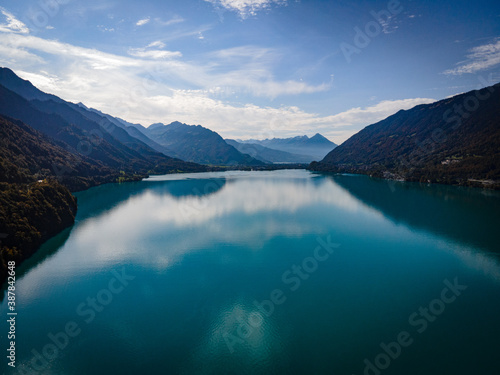 Fototapeta Naklejka Na Ścianę i Meble -  Anazing view over Lake Brienz in Switzerland - travel photography