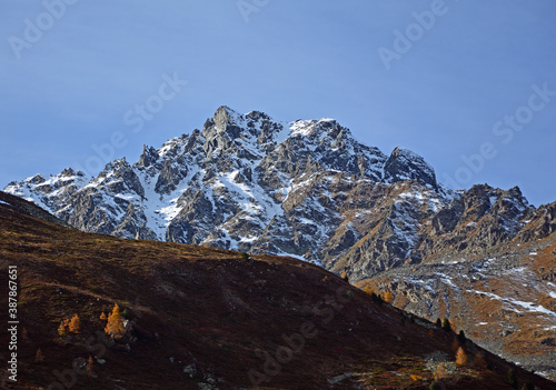 Leidbachhorn (2907m) vom Sertigtal aus gesehen, Graubünden photo