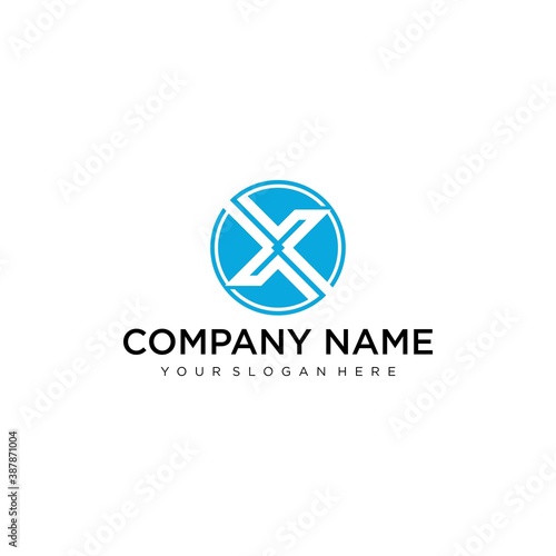 Letter X line logo design. Linear creative minimal monochrome monogram symbol. Universal elegant vector sign design. Premium business logotype. Graphic alphabet symbol for corporate business identity