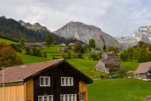 Dorf Unterwasser / Alt St. Johann im Kanton St. Gallen, Schweiz 