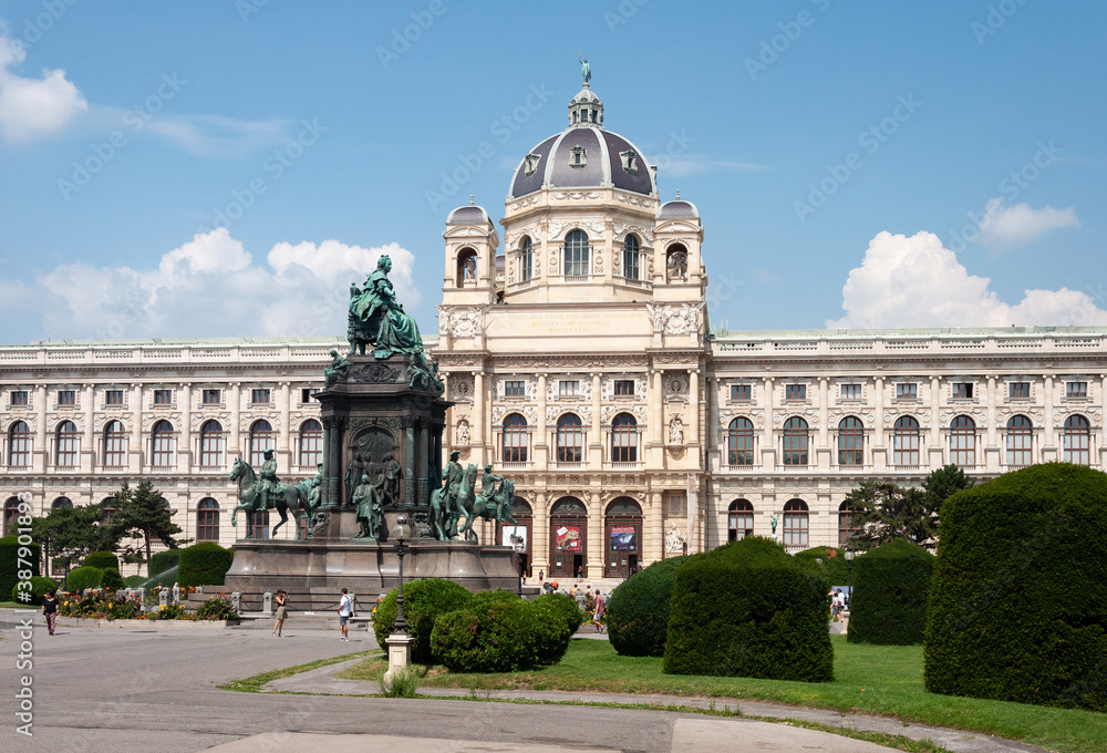 Natural History Museum and monument to Maria Theresa in Vienna