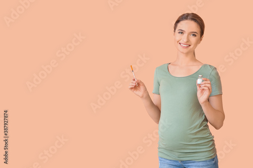 Pregnant diabetic woman wit...