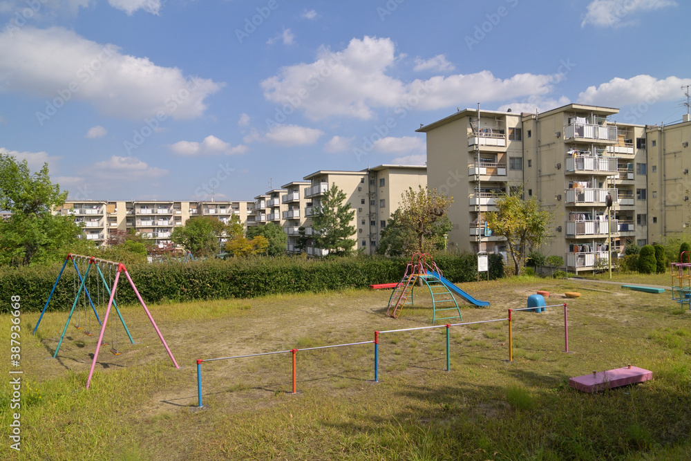 千里ニュータウン新千里東町(大阪府豊中市)の府営新千里東住宅 千里ニュータウン新千里東町(大阪府豊中市)の府営新千里東住宅