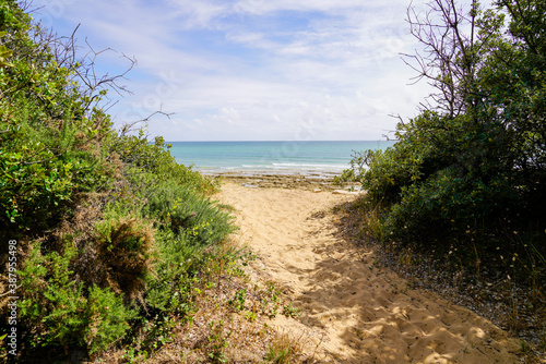 natural sandy beach to access atlantic ocean in Fouras France