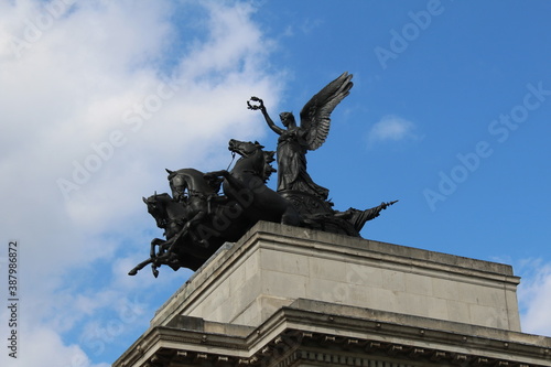 Angel of peace statue 