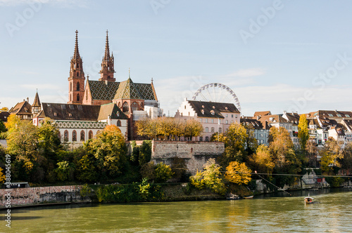 Basel, Münster, Rhein, Pfalz, Fähre, Altstadt, Grossbasel, Kirche, Altstadthäuser, Herbst, Herbstmesse, Riesenrad, Basel-Stadt, Schweiz