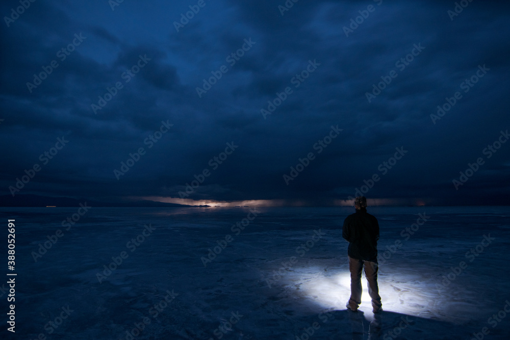 Fototapeta premium silhouette of a person on the salar