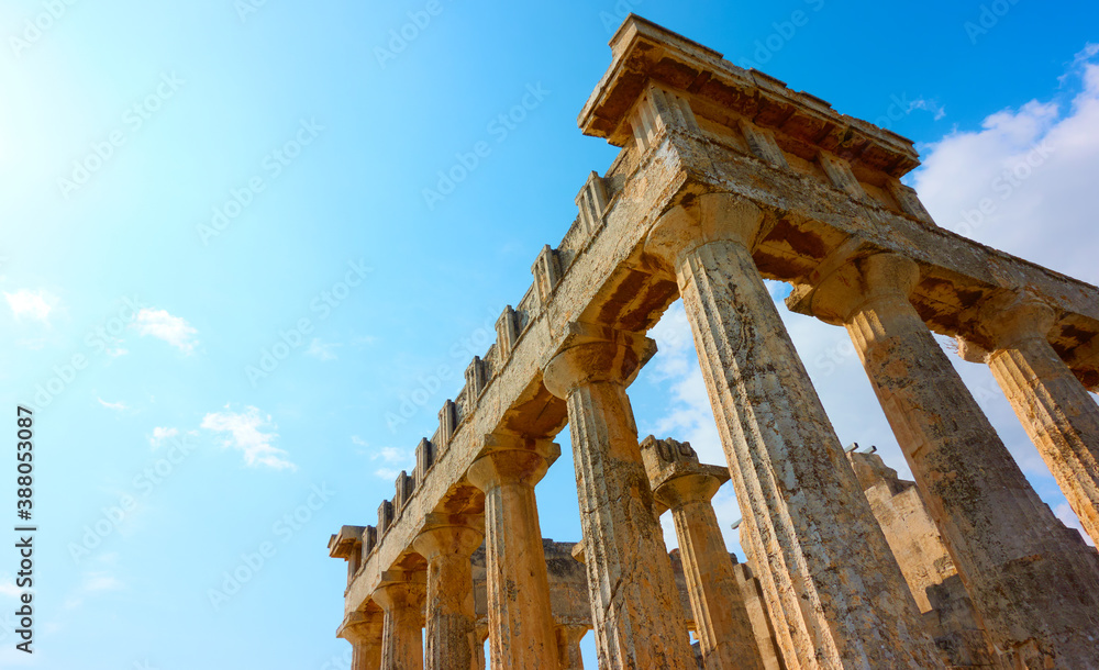 Obraz premium Temple of Aphaea in Aegina Island