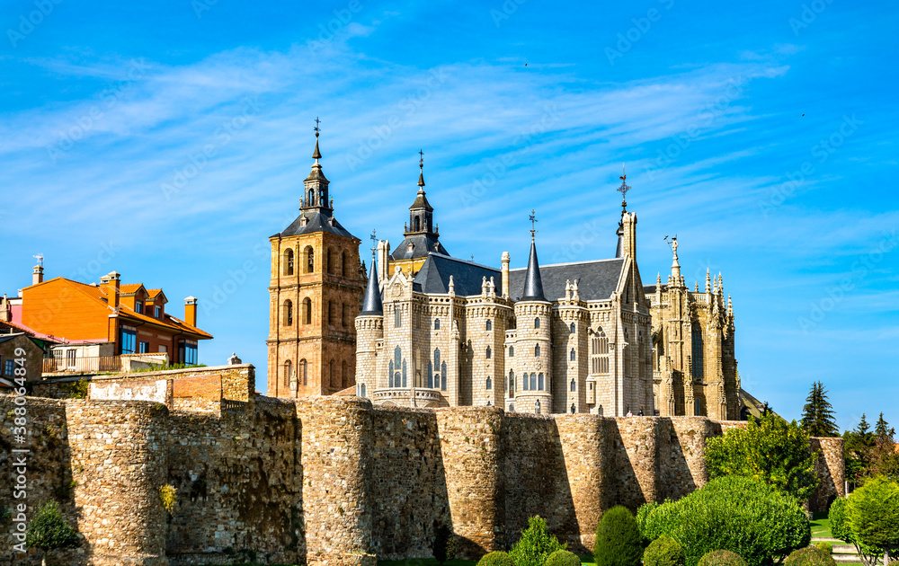 Astorga with the Episcopal Palace and the Cathedral above the city walls. Castilla y Leon, Spain