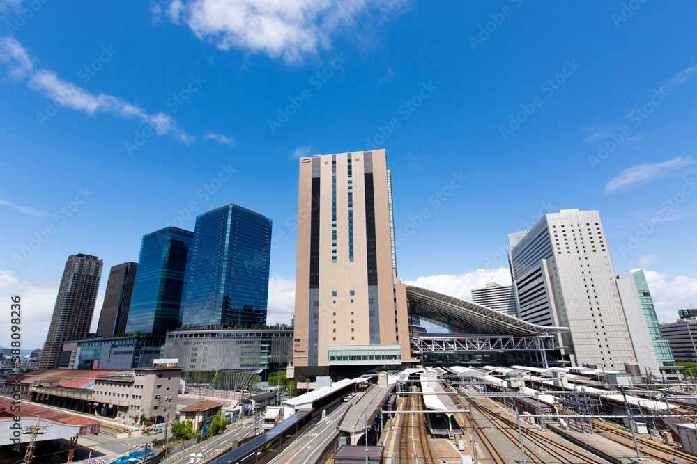 Fototapeta premium グランフロント大阪と大阪駅