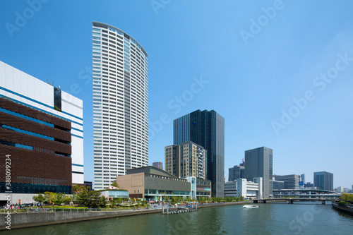 大阪中之島の都市風景 © Paylessimages