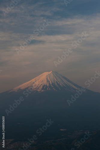 新道峠からの富士山 © Paylessimages