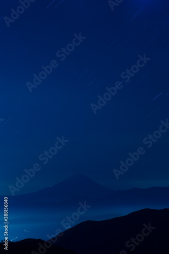 Fototapeta Naklejka Na Ścianę i Meble -  櫛形山からの富士山