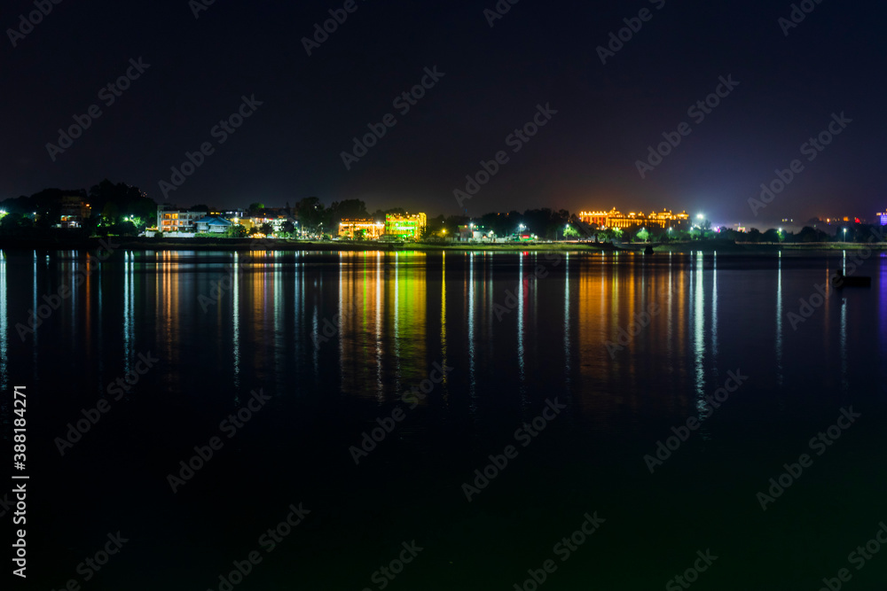Fateh Sagar lake, during night