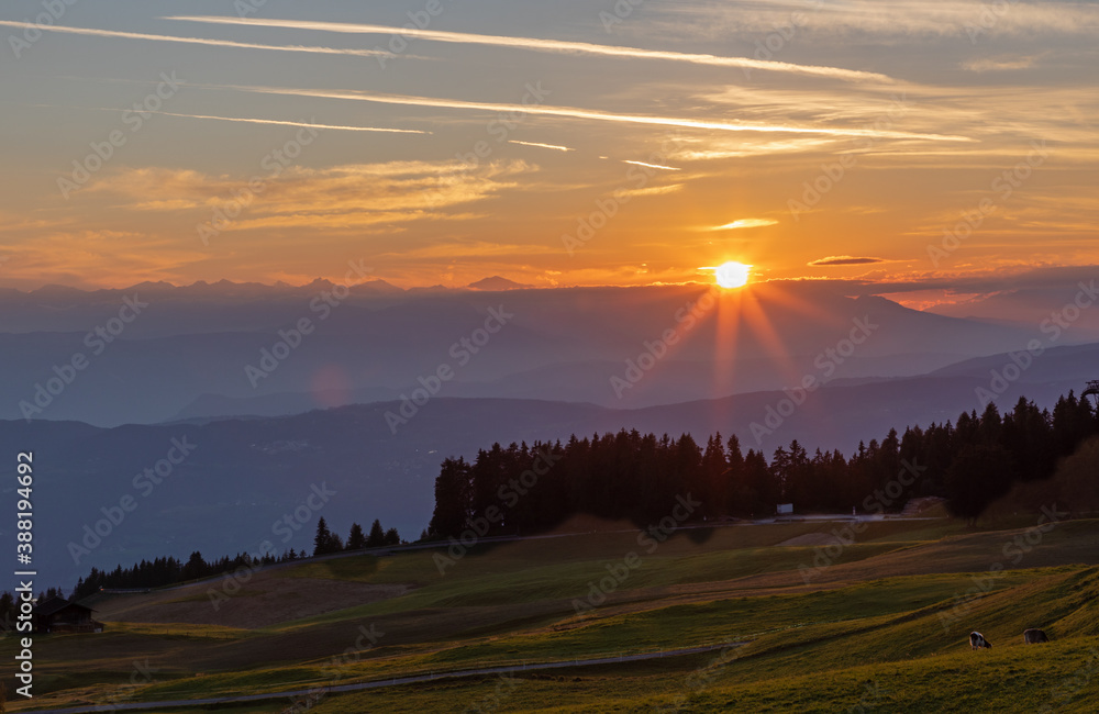 Sonnenuntergang auf der Seiser Alm, Alpe di Siusi, Südtirol