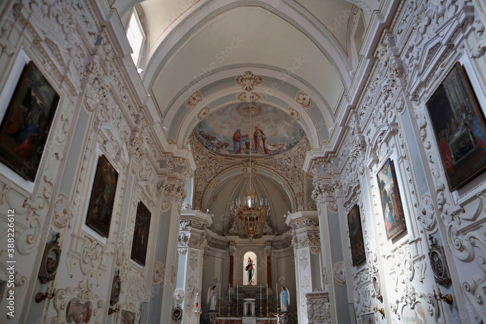 Taormina - Interno della Chiesa di San Giuseppe