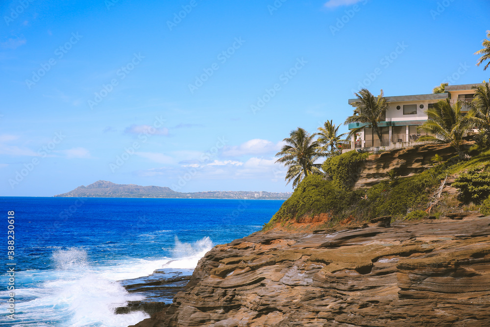 Fototapeta premium Spitting Cave, Oahu, Hawaii 