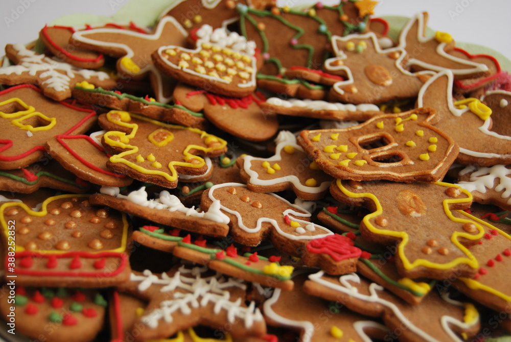 Closeup of Christmas gingerbread cookies in the bowl